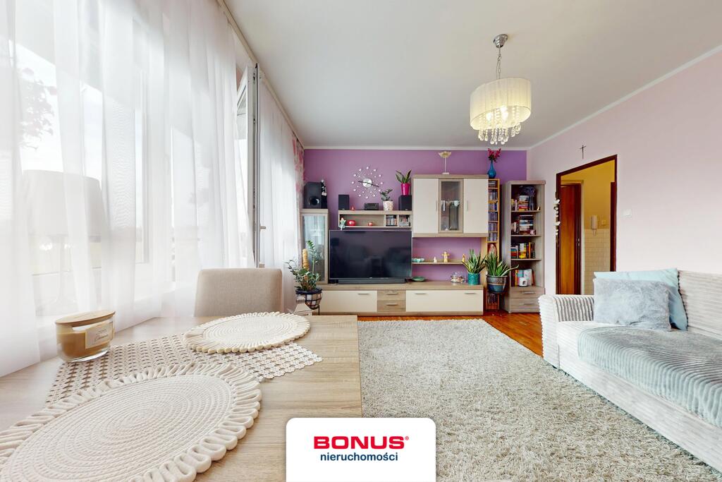 Rozkładowe i przestronne trzypokojowe mieszkanie (4)