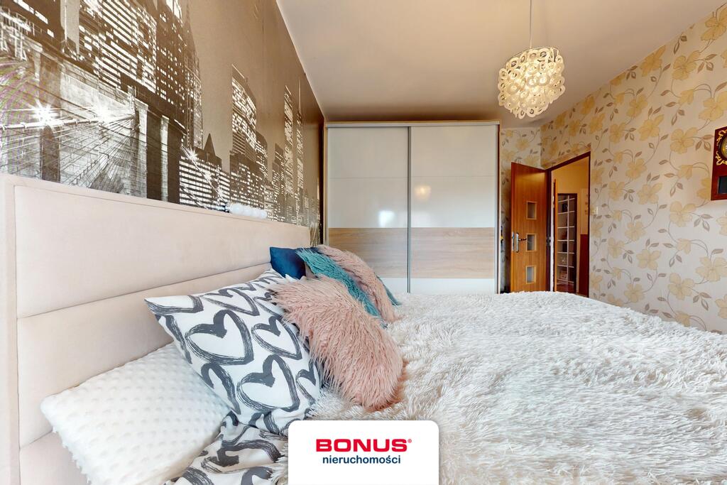 Rozkładowe i przestronne trzypokojowe mieszkanie (9)