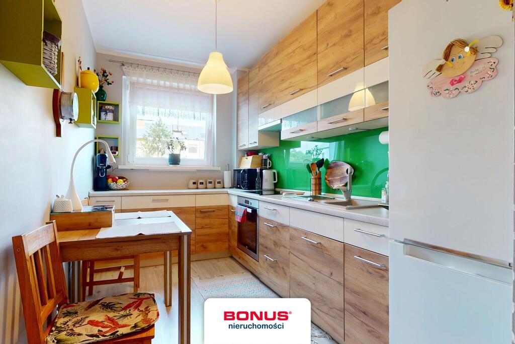 Rozkładowe i przestronne trzypokojowe mieszkanie (14)