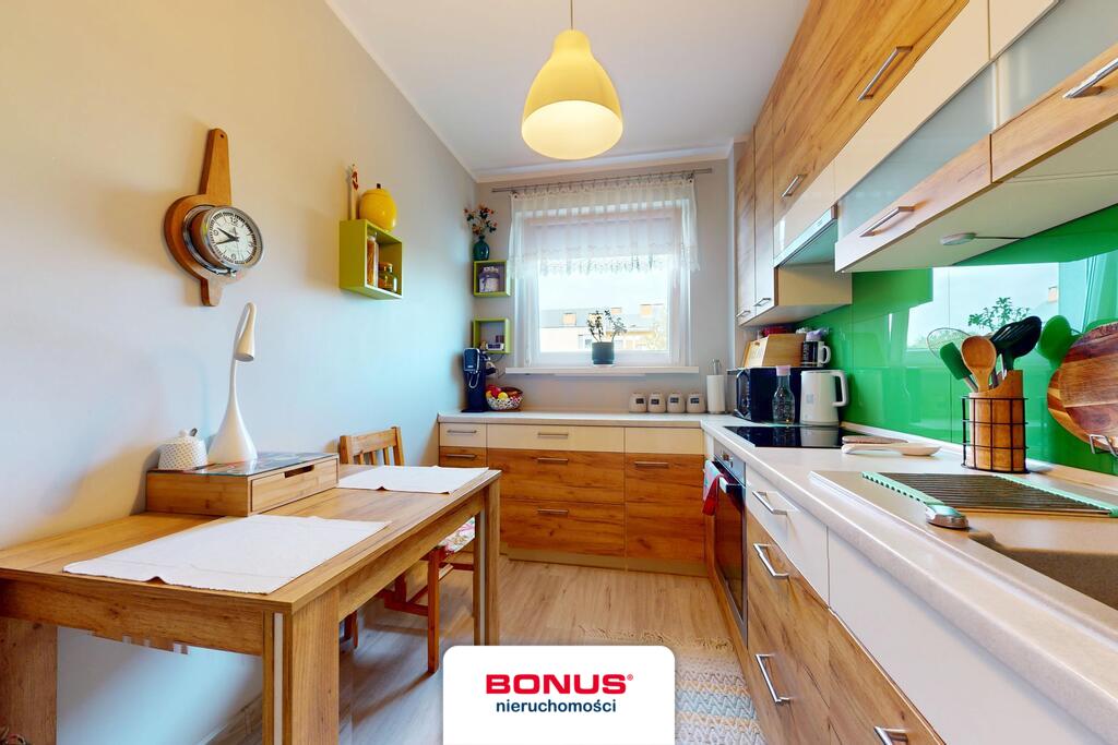 Rozkładowe i przestronne trzypokojowe mieszkanie (13)