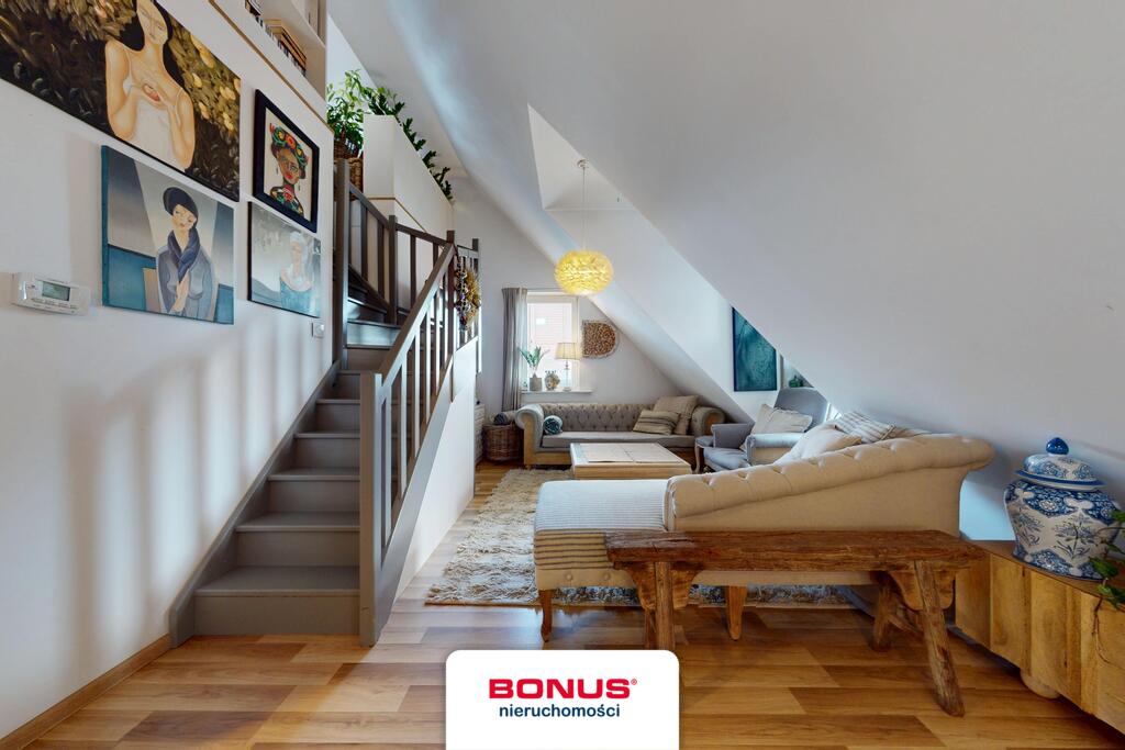 Dwupoziomowe mieszkanie w wysokim standardzie (9)