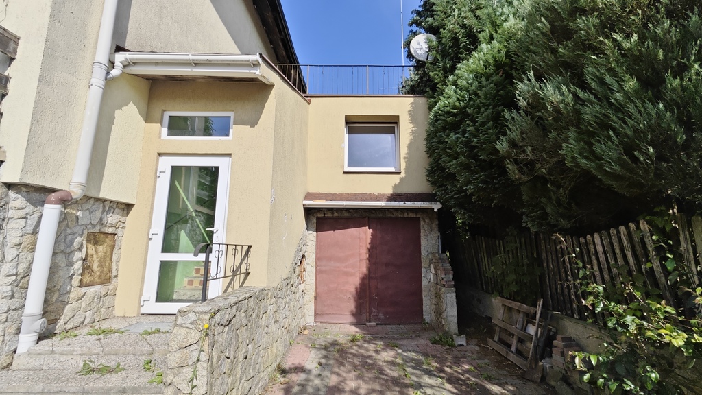 Bliźniak do kapitalnego remontu na Osowie! (8)