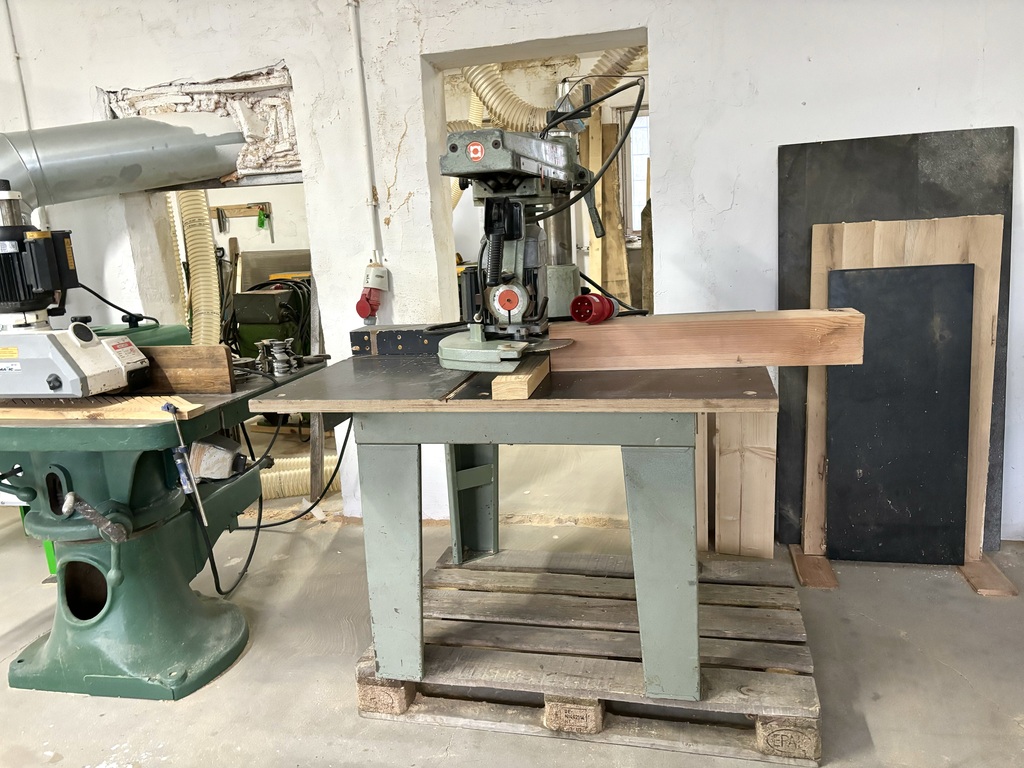 Stolarnia, Suszarnia drewna z wyposażeniem Police! (10)