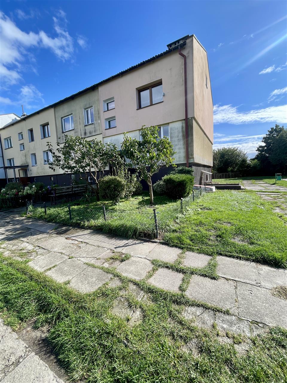 Mieszkanie do remontu, 500m od Jeziora, niska cena (1)