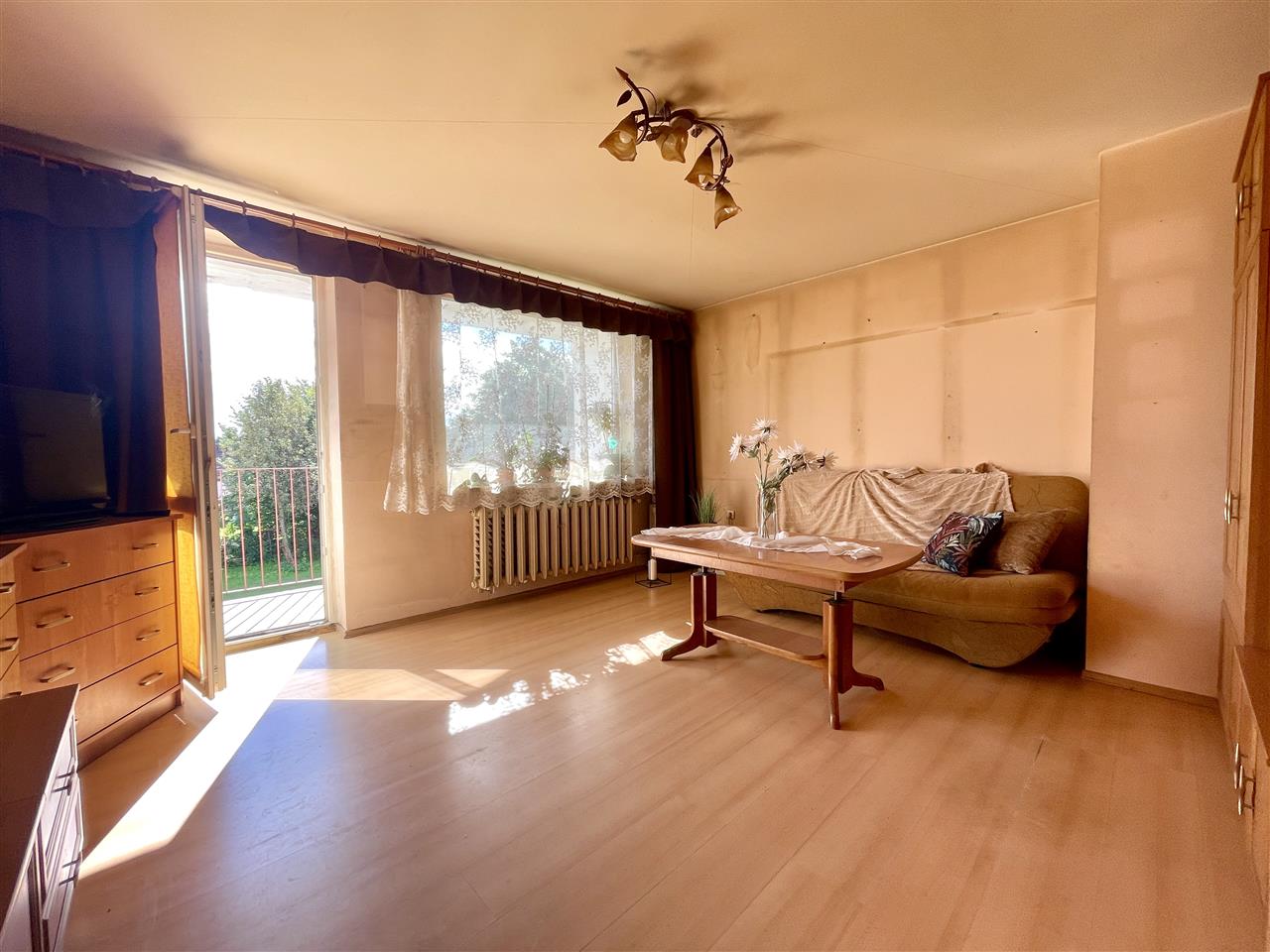 Mieszkanie do remontu, 500m od Jeziora, niska cena (4)