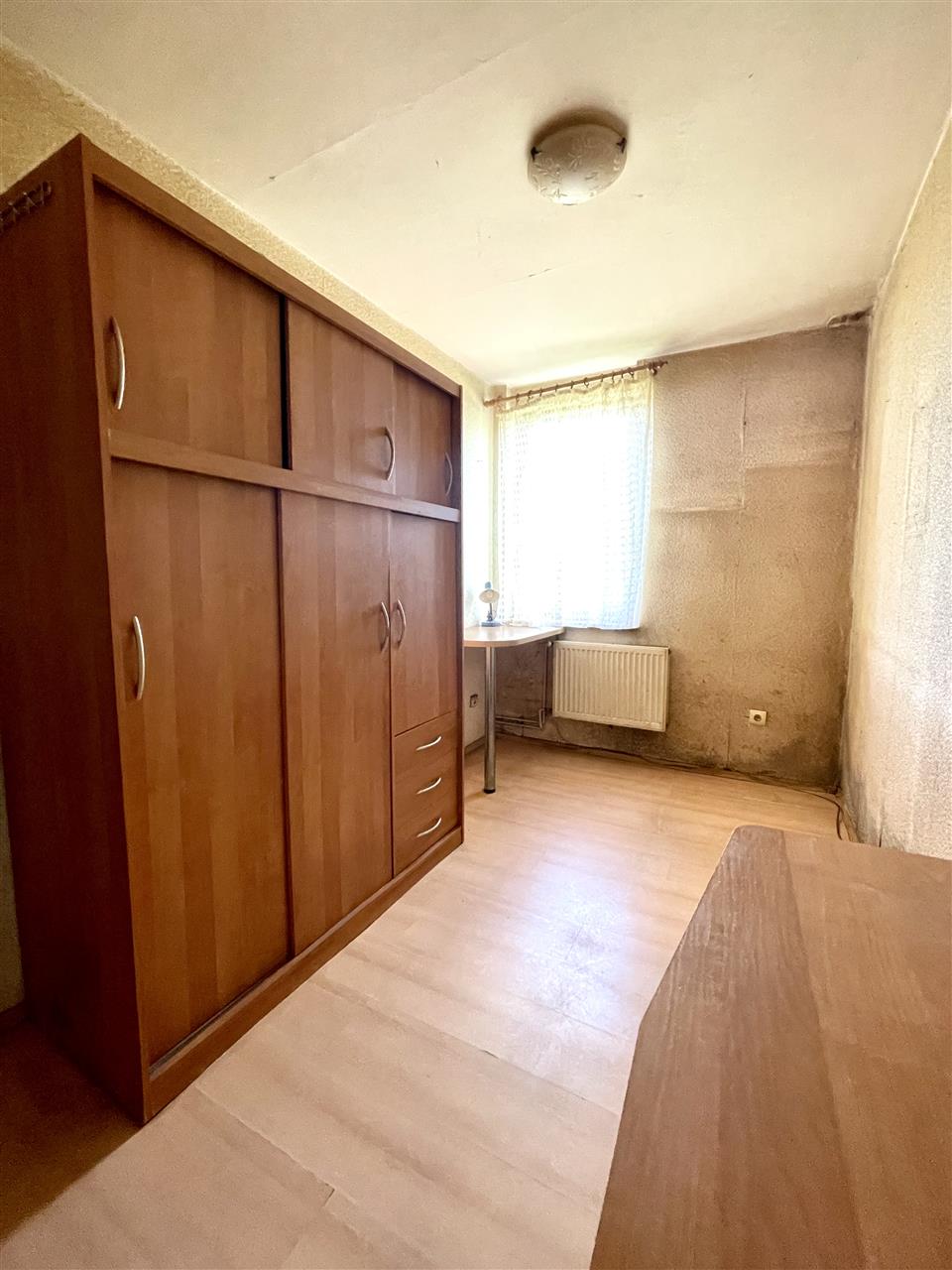 Mieszkanie do remontu, 500m od Jeziora, niska cena (5)