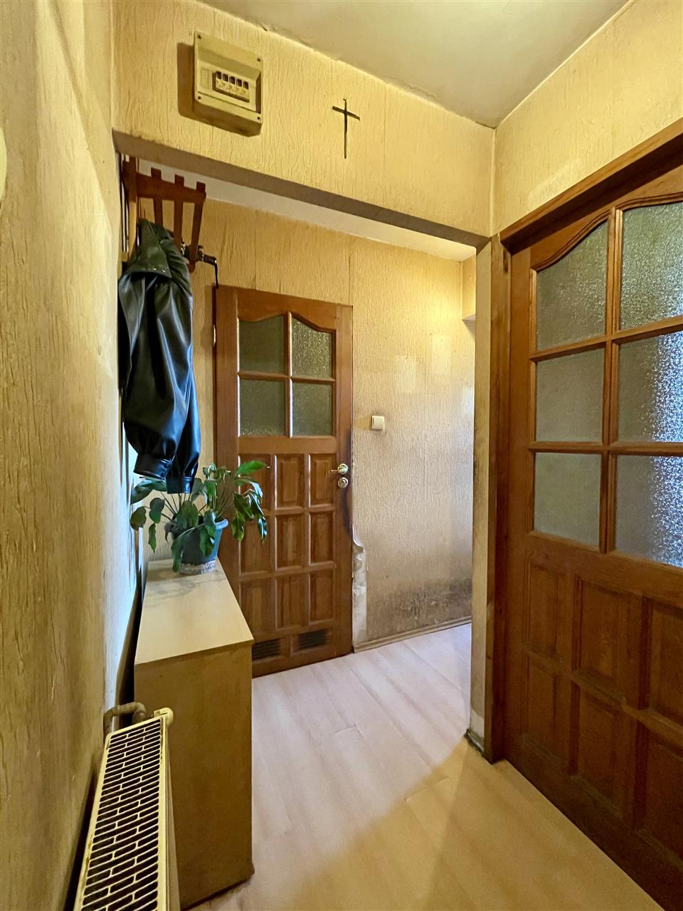 Mieszkanie do remontu, 500m od Jeziora, niska cena (9)