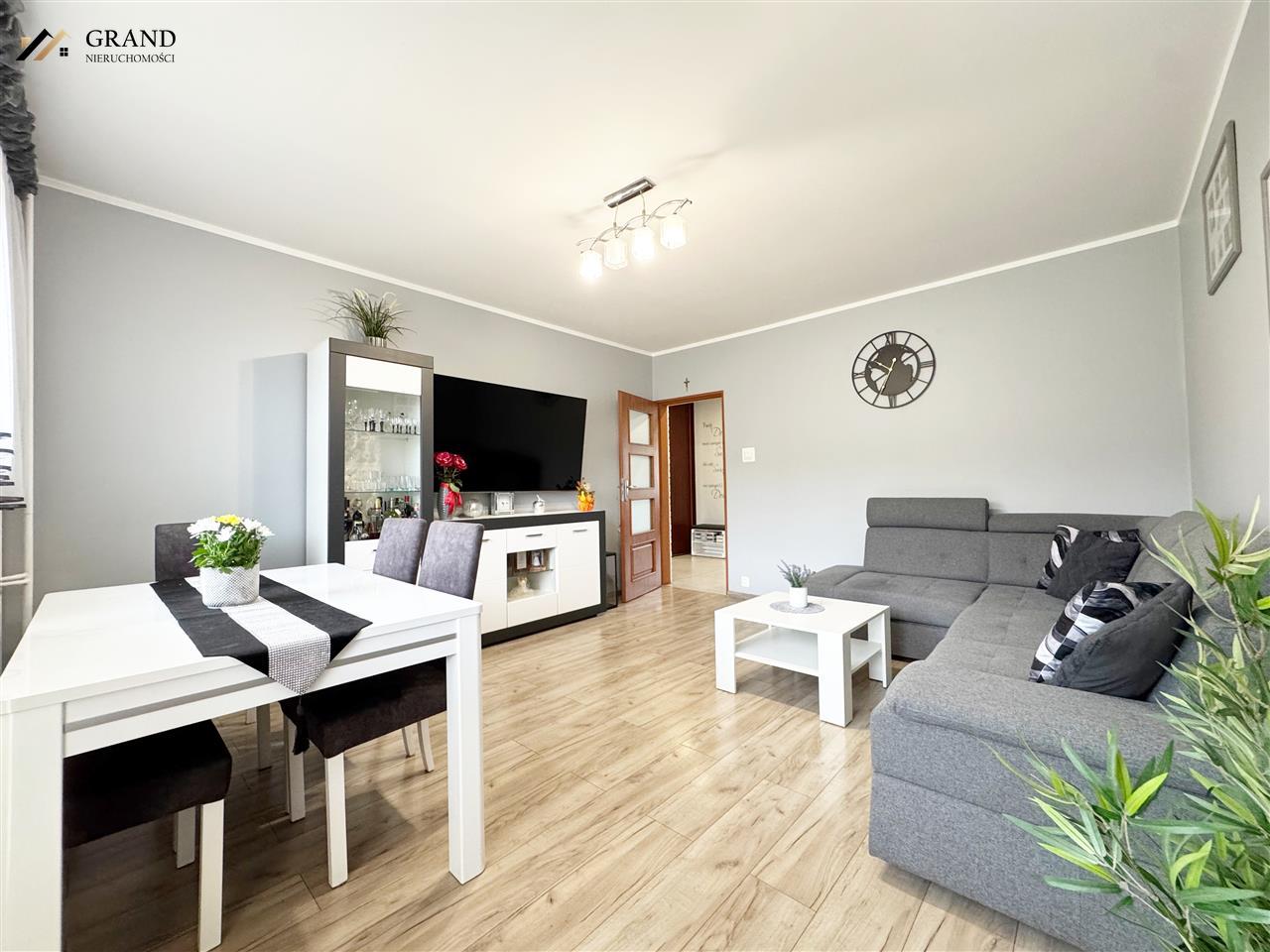 Mieszkanie 3 pokojowe- os. Bukowe (2)