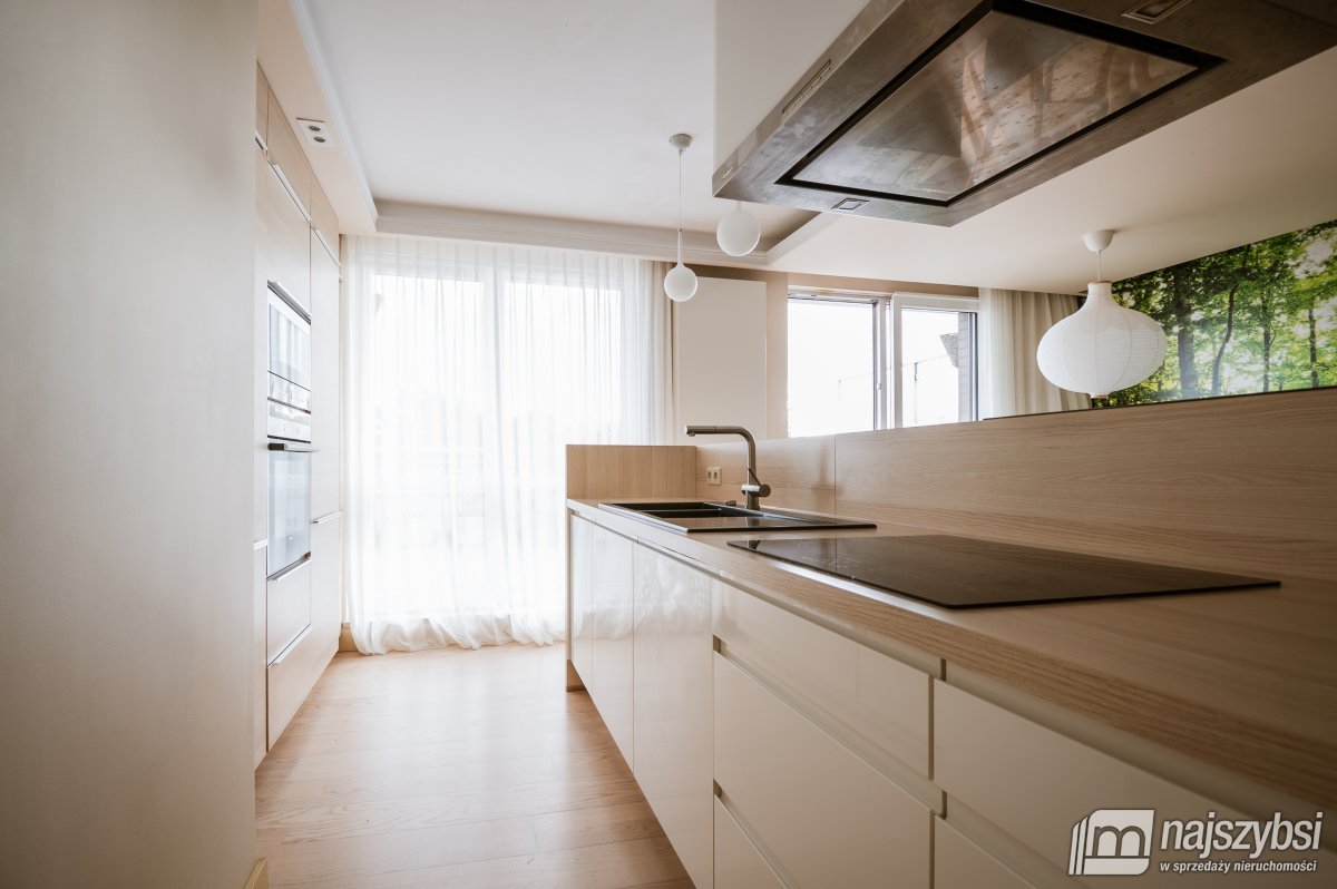 Kołobrzeg-Penthouse w centrum miasta 600m od morza (2)