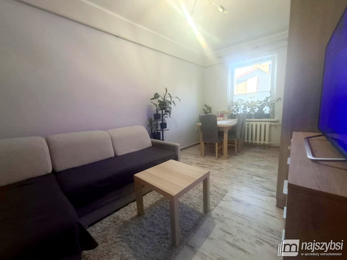 Nowogard - mieszkanie 3-pokojowe z garażem (2)