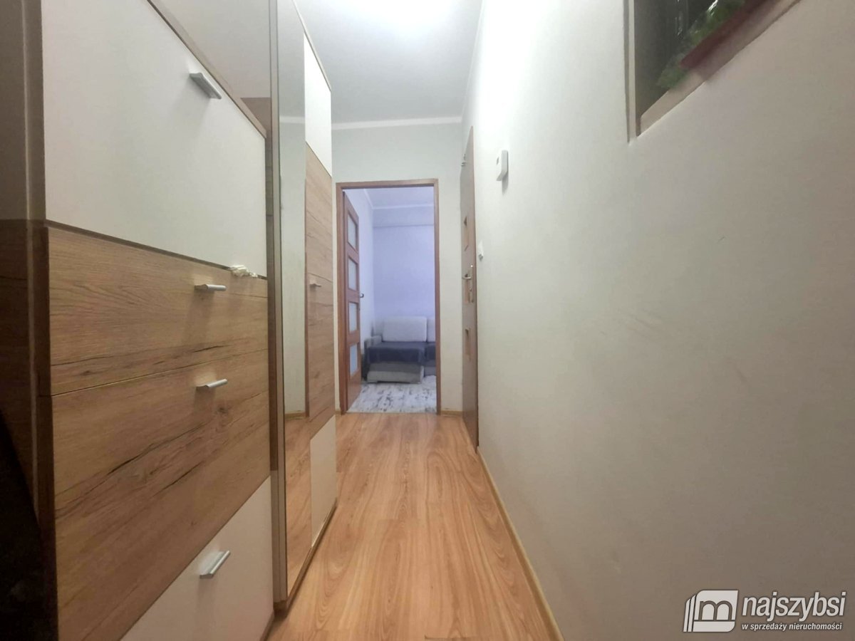 Nowogard - mieszkanie 3-pokojowe z garażem (4)