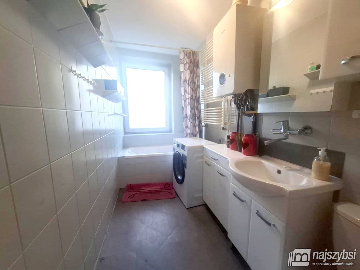 Nowogard - mieszkanie 3-pokojowe z garażem (5)