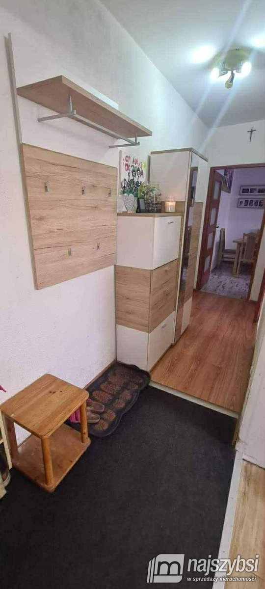 Nowogard - mieszkanie 3-pokojowe z garażem (9)