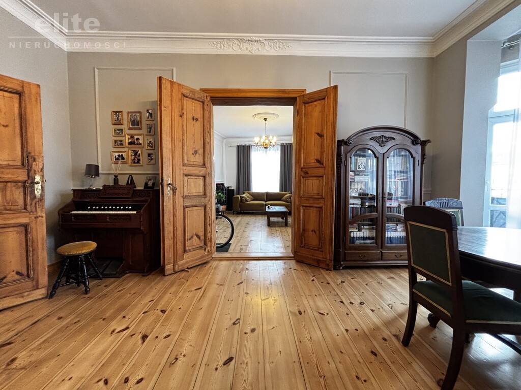 3 pokoje, balkon, garderoba, spiżarnia, piwnica (2)