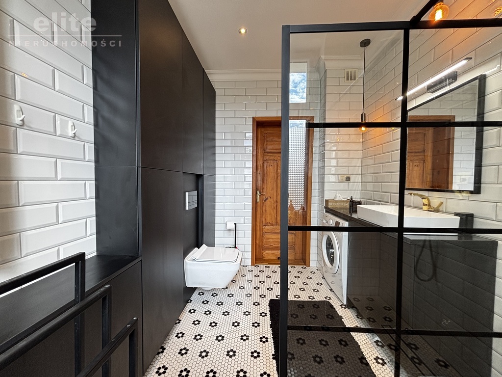 3 pokoje, balkon, garderoba, spiżarnia, piwnica (12)