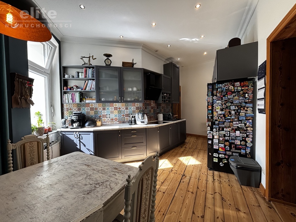 3 pokoje, balkon, garderoba, spiżarnia, piwnica (16)