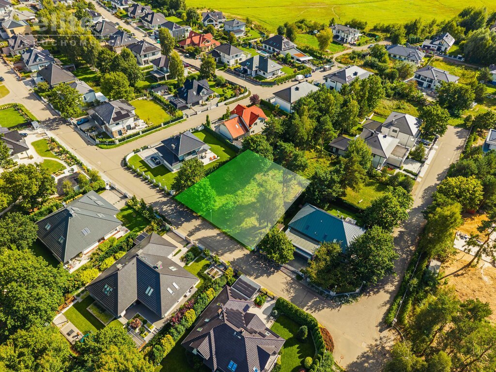 Bezrzecze działka 982 m2 na zamkniętym osiedlu (1)