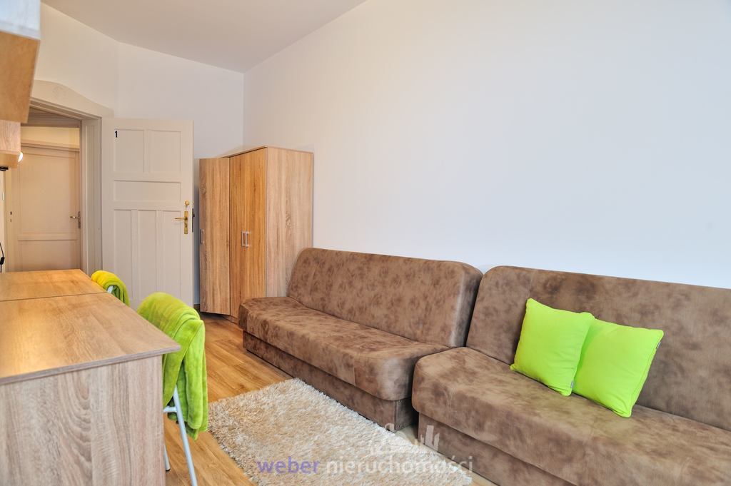 Pokój dwuosobowy nr 5 do wynajęcia (1)