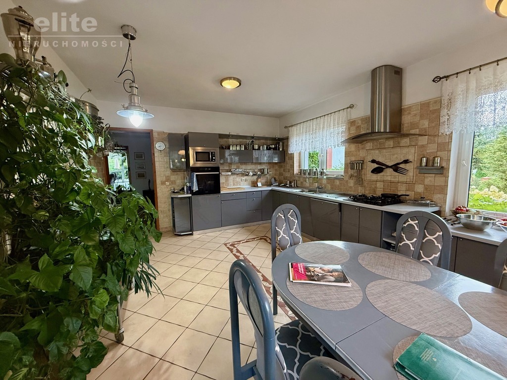 Na sprzedaż dom na Kaszubach z oczkiem wodnym, (16)