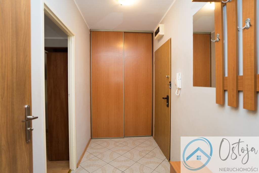 Kawalerka z balkonem, wysoki parter, dodatek garaż (8)