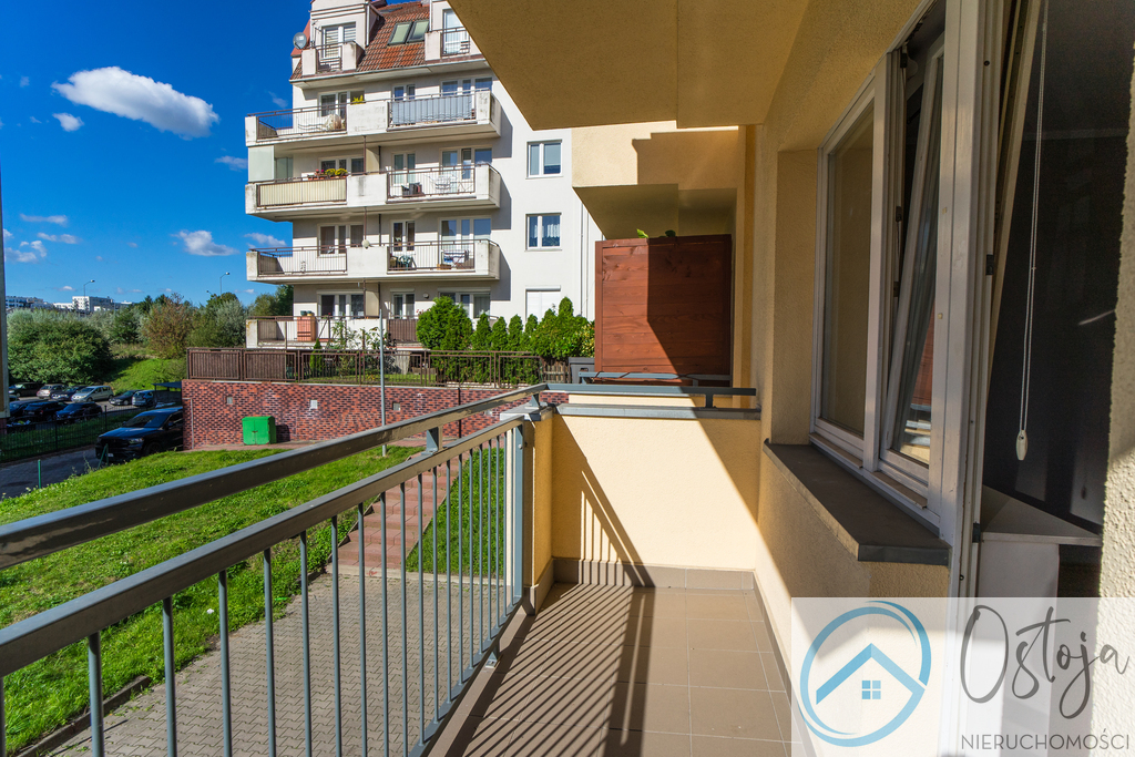 Kawalerka z balkonem, wysoki parter, dodatek garaż (11)