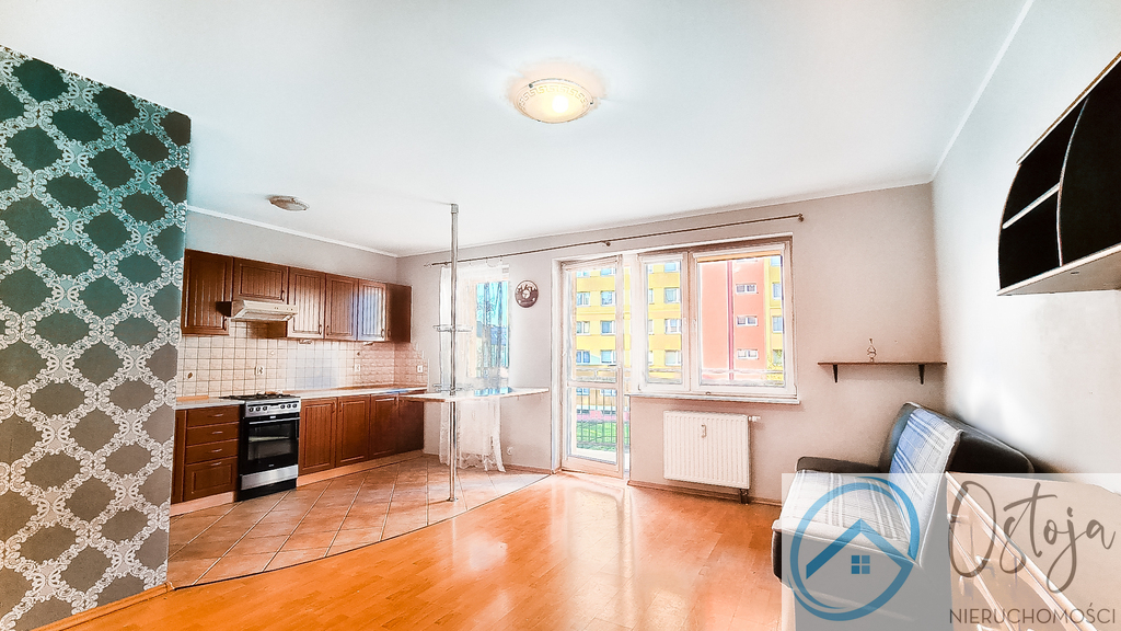 Kawalerka z balkonem, wysoki parter, dodatek garaż (1)