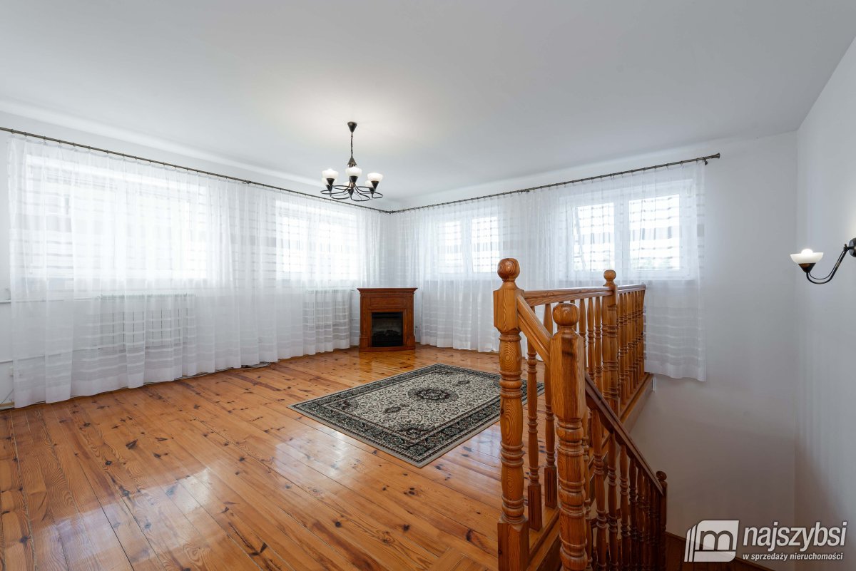 BIAŁOGARD-MIESZKANIE 2-POZIOMOWE Z GARAŻEM I SAUNĄ (13)