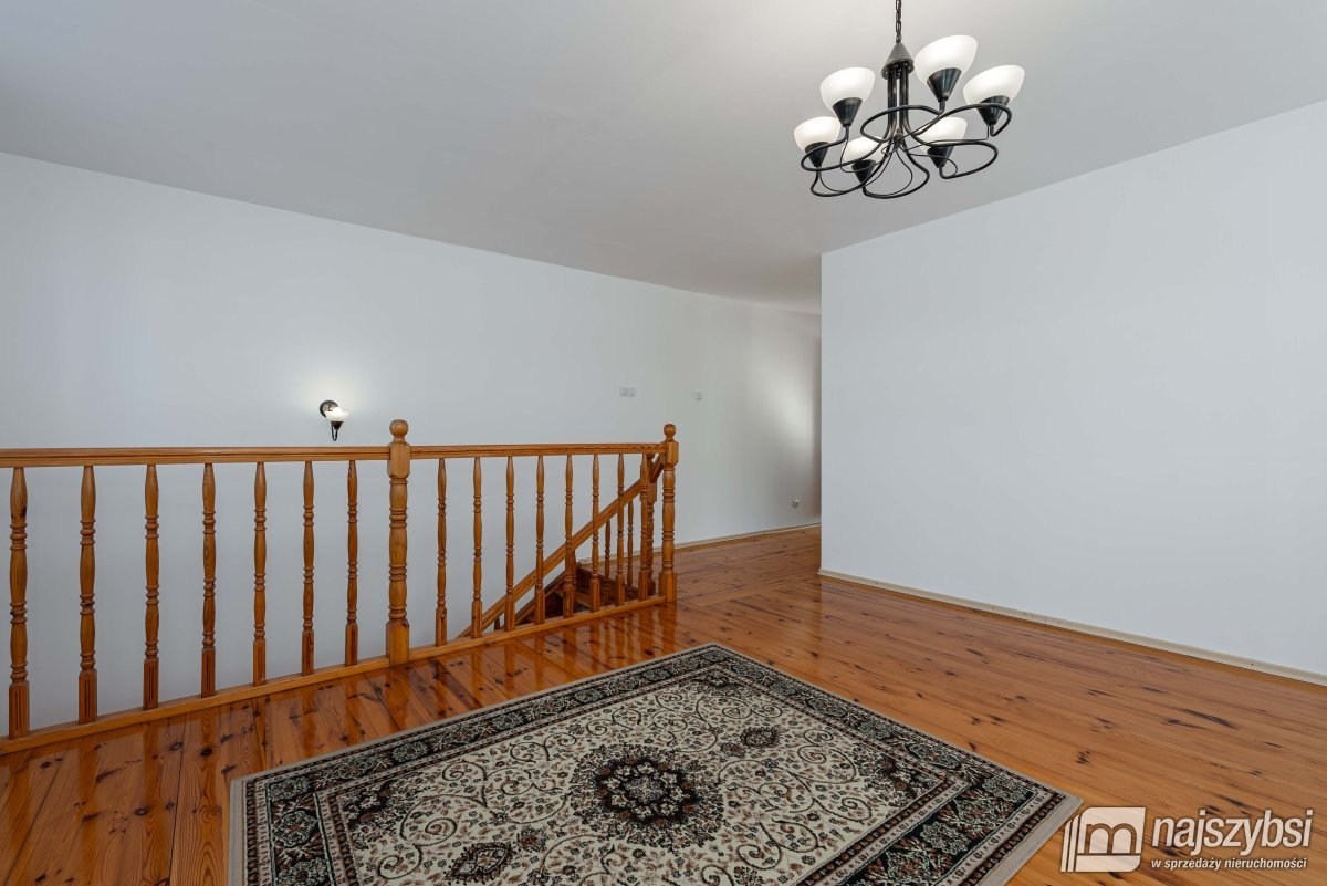 BIAŁOGARD-MIESZKANIE 2-POZIOMOWE Z GARAŻEM I SAUNĄ (15)