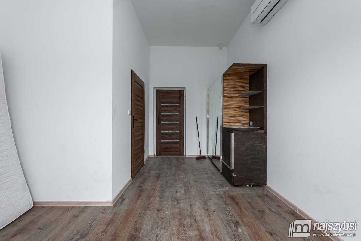 MIELNO-PENSJONAT Z POTENCIAŁEM  (14)