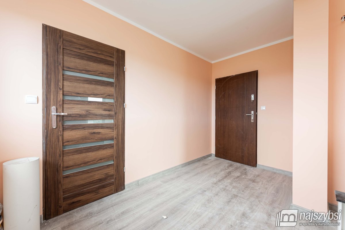 MIELNO-PENSJONAT Z POTENCIAŁEM  (27)