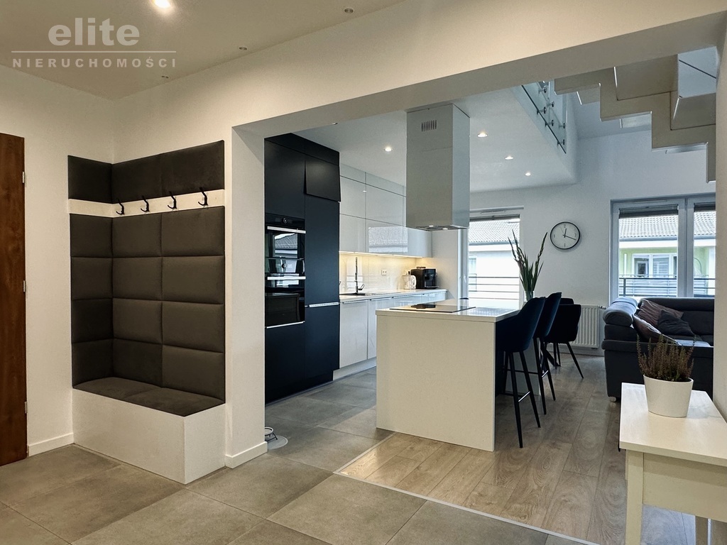 Warszewo nowoczesne 105m2 zamykany garaż w budynku (7)