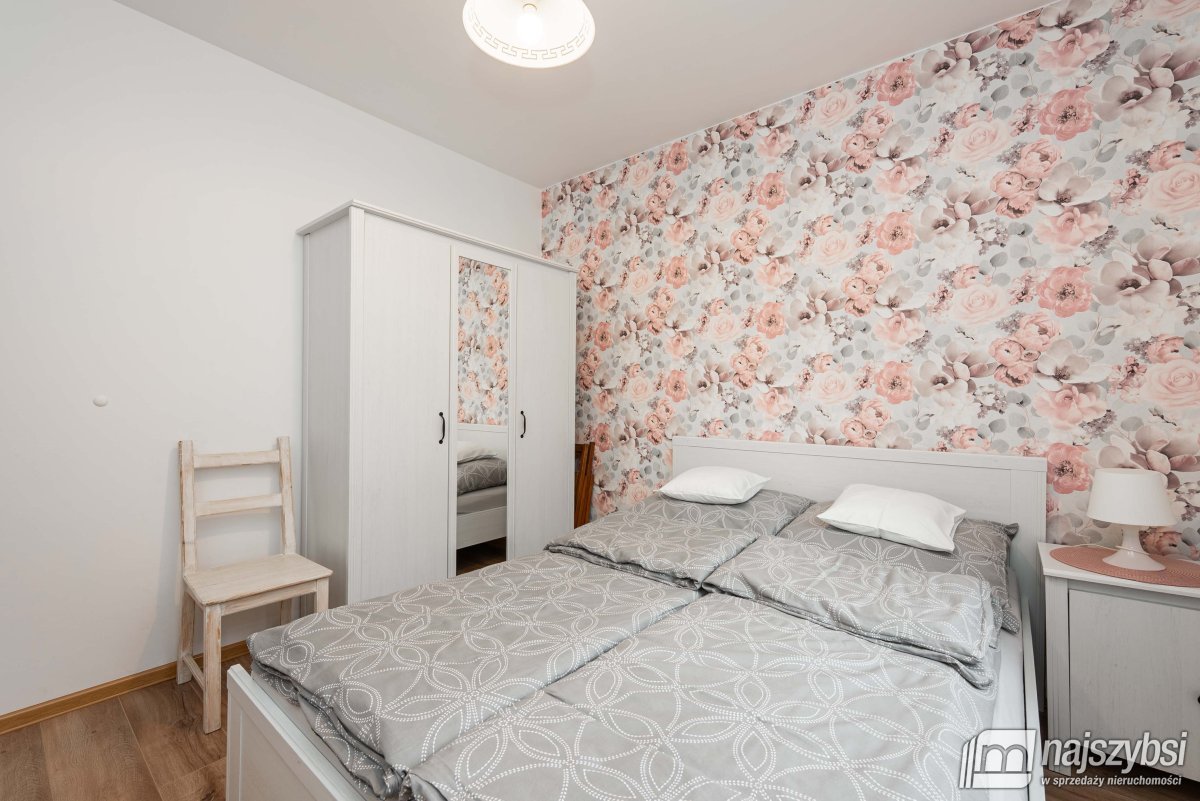 DOBIESŁAWIEC-DWA DOMKI CAŁOROCZNE  (9)