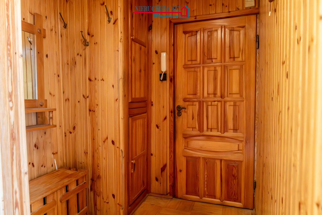 Mieszkanie 3-pokojowe w dobrej lokalizacji (10)