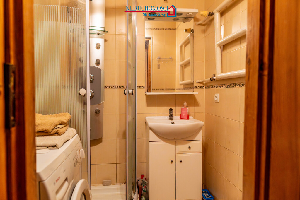 Mieszkanie 3-pokojowe w dobrej lokalizacji (6)