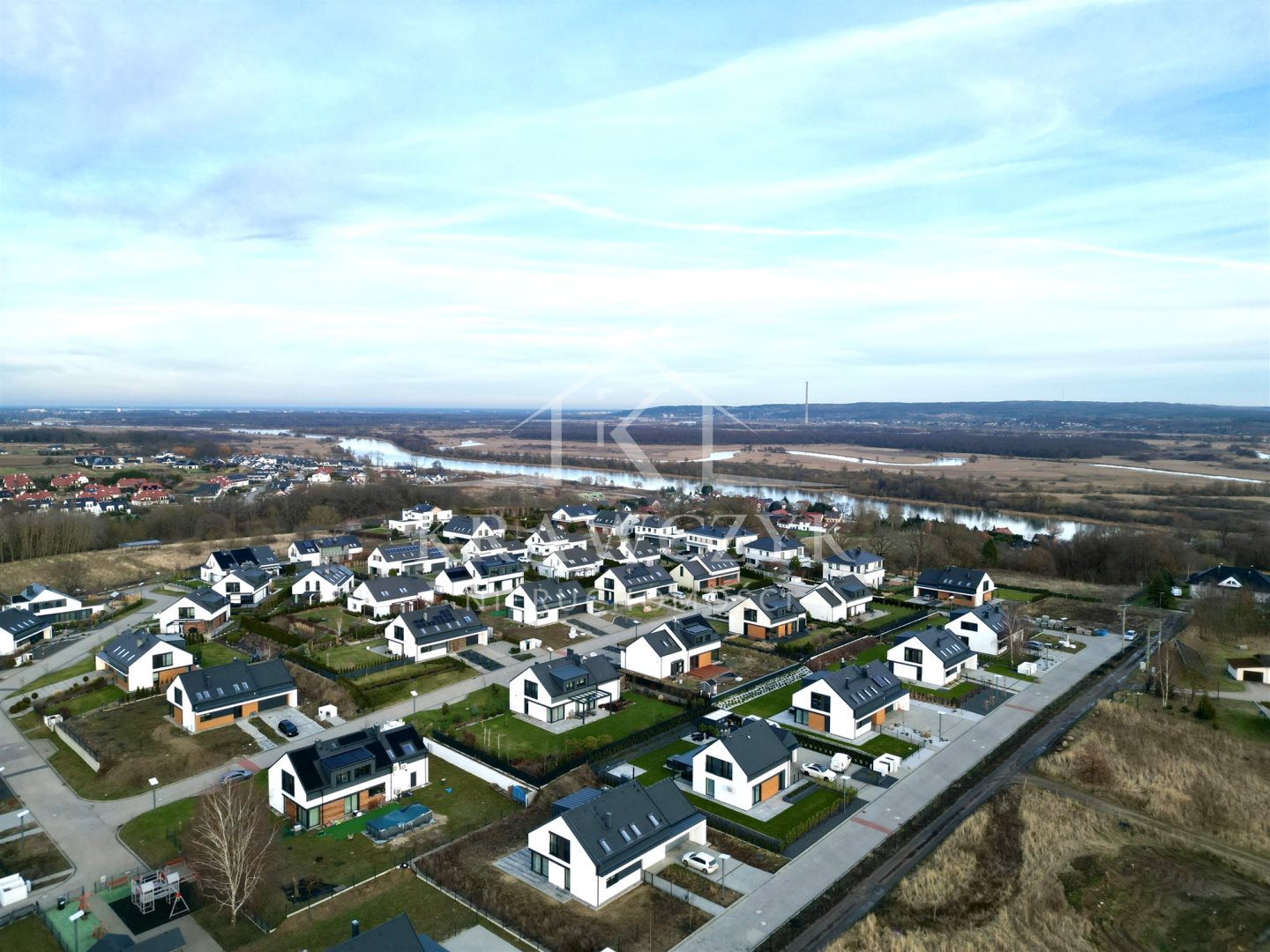 DOM Z WIDKIEM NA ODRĘ - 5pok. 234m2 - POLECAM (20)