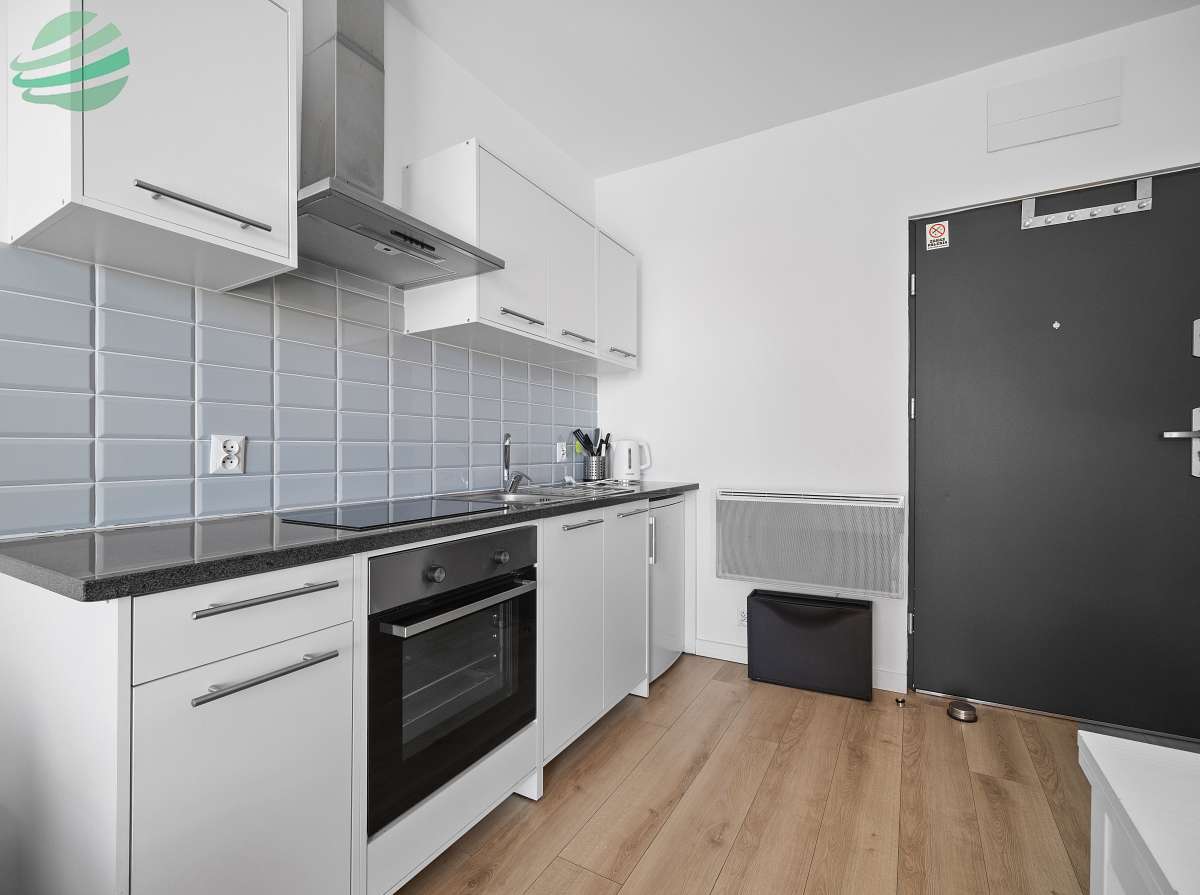 Nowoczesne Studio z Balkonem i Widokiem na Bałtyk  (2)