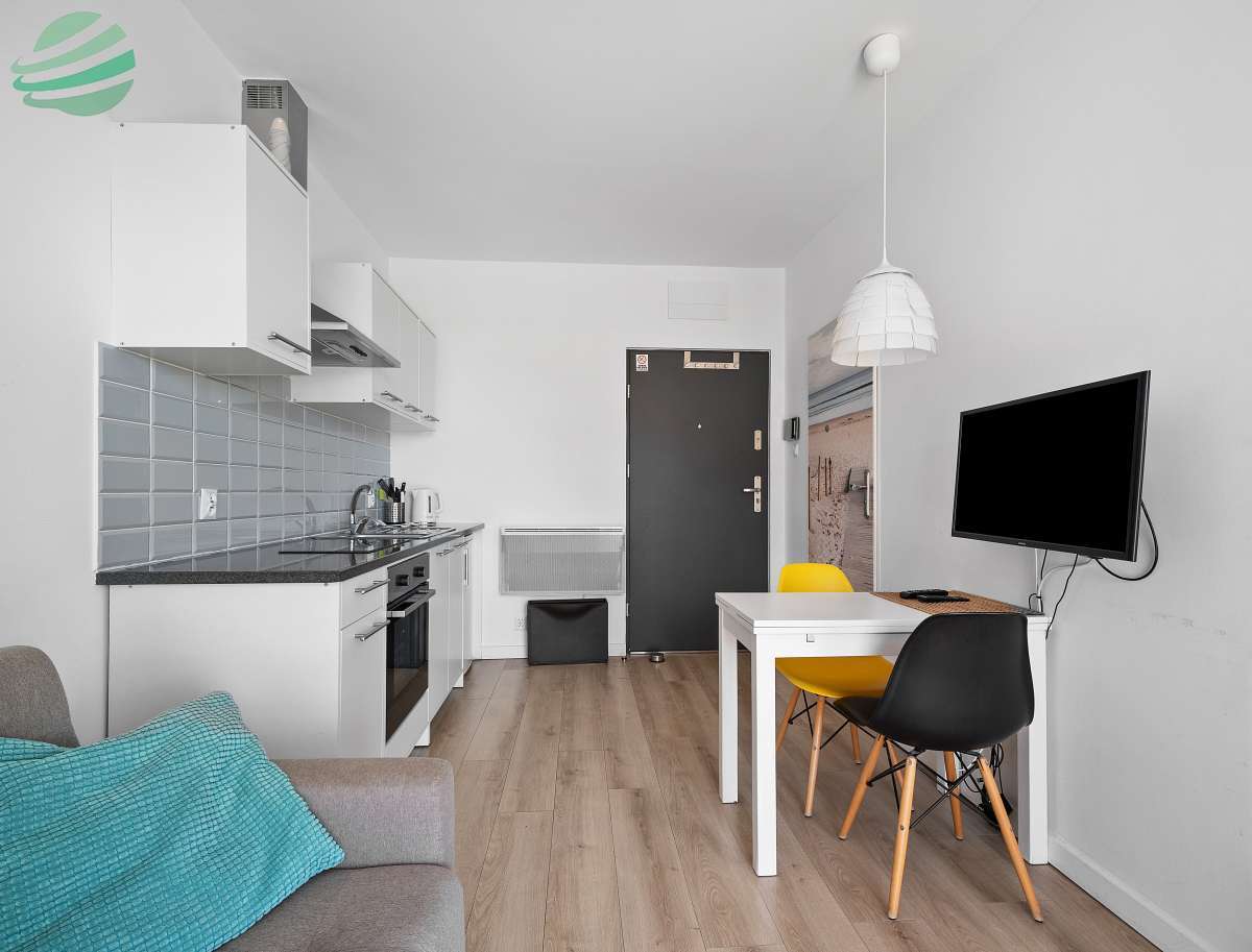 Nowoczesne Studio z Balkonem i Widokiem na Bałtyk  (9)