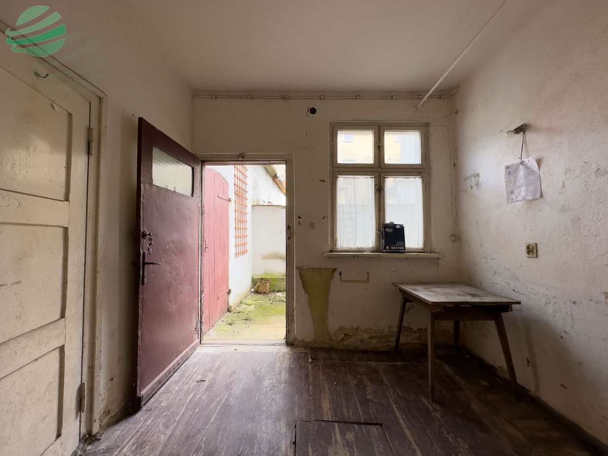 Bezczynszowe mieszkanie z niezależnym wejściem w k (24)