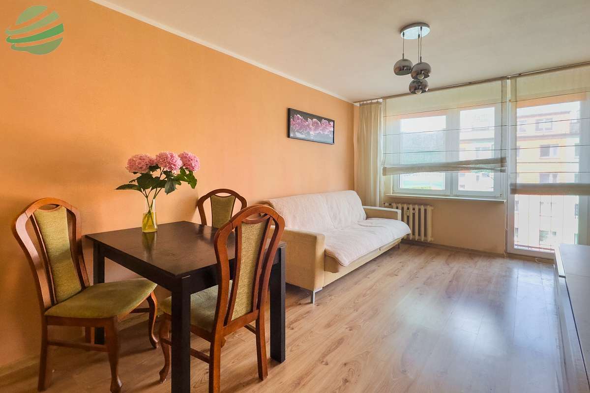 Mieszkanie z potencjałem w świetnej lokalizacji –  (3)