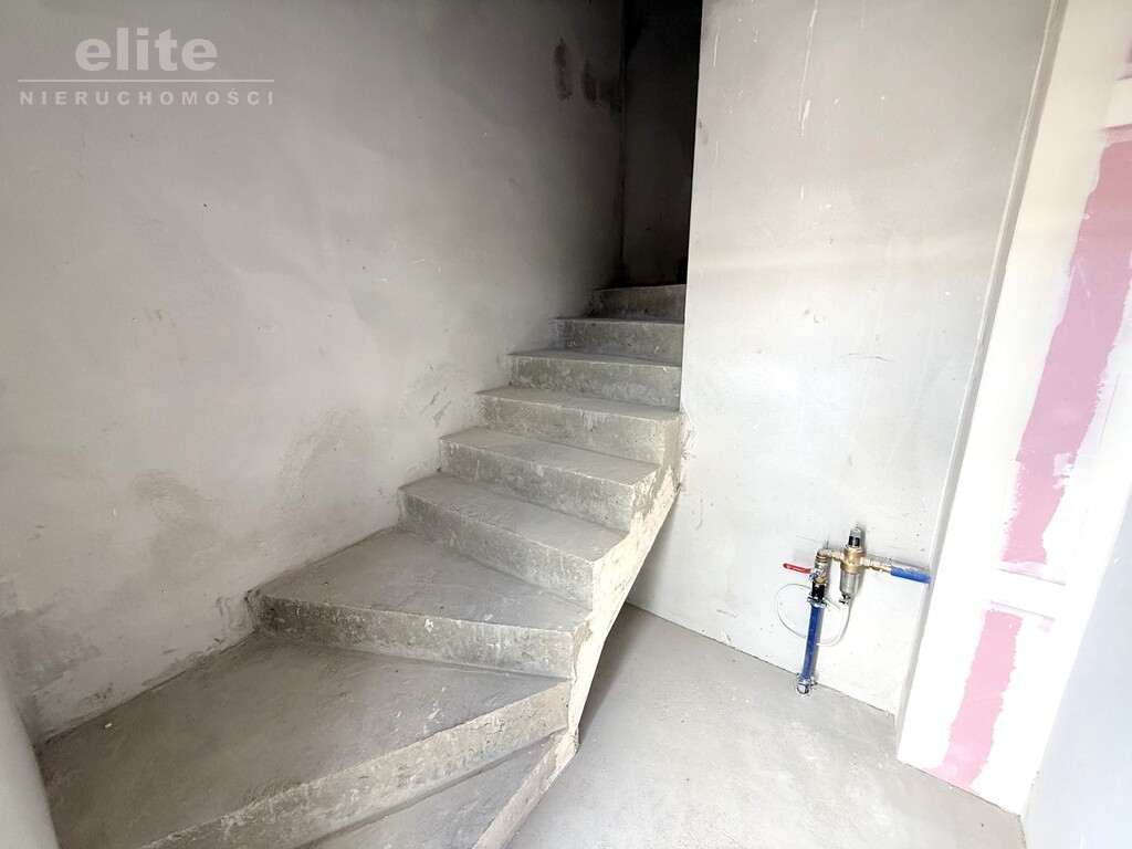 Mierzyn 3 pokojowe + strych 30m2 + 2m. p (8)