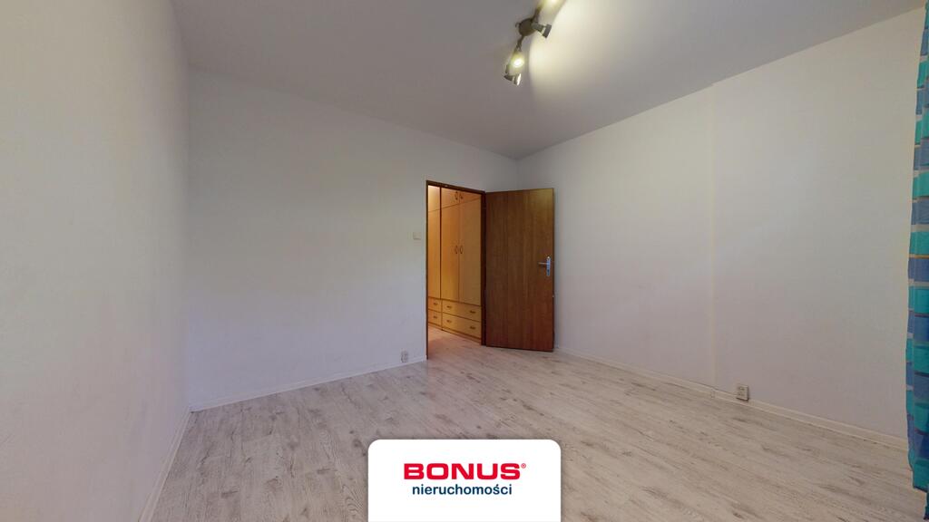 3 pok. z balkonem na parterze (9)