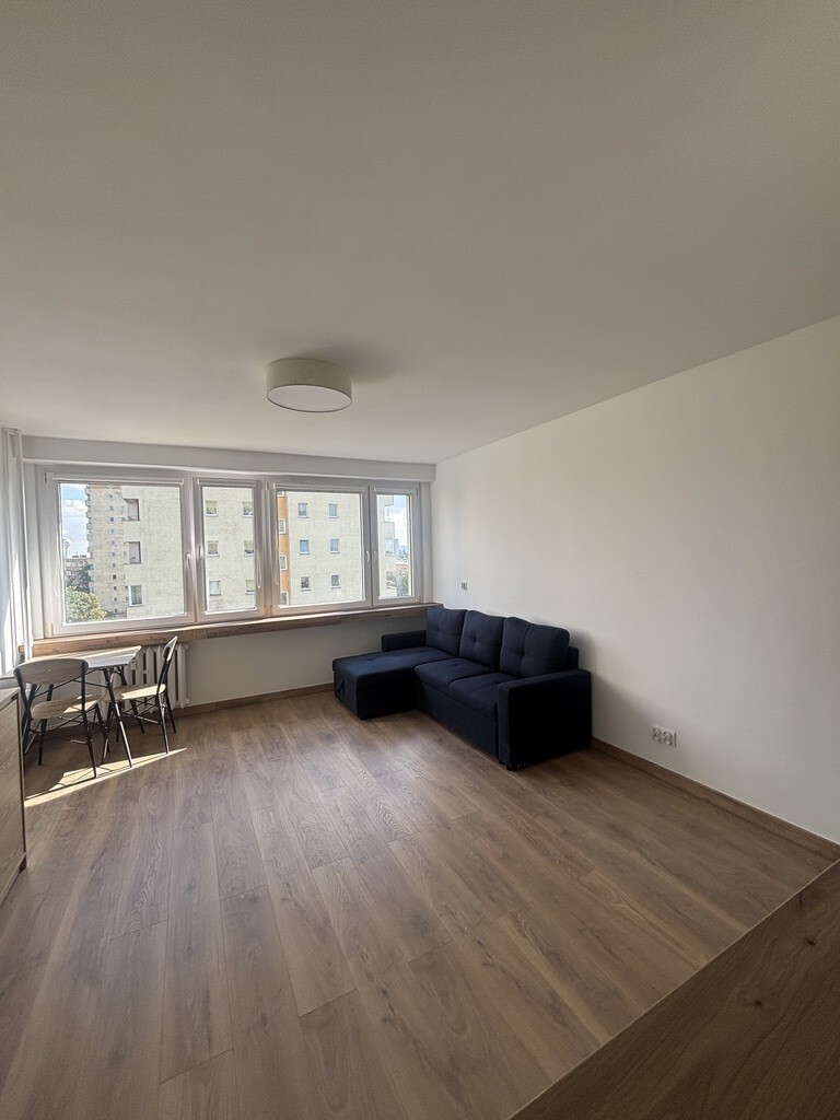 Bądź 1 Najemcą - kawalerka (4)