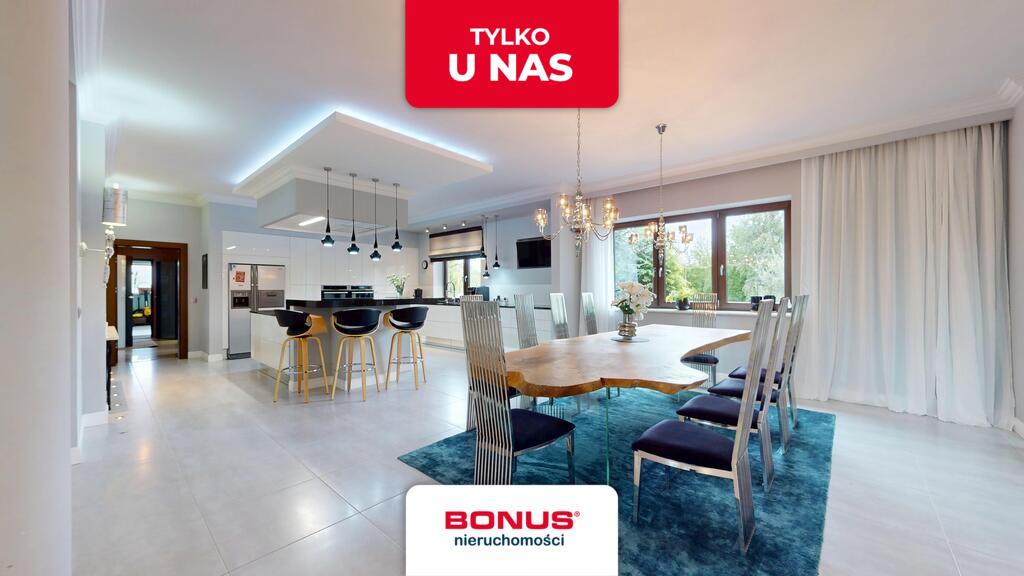 Wyjątkowy dom parterowy z basenem i piękną działką (1)