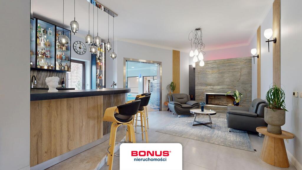 Wyjątkowy dom parterowy z basenem i piękną działką (14)