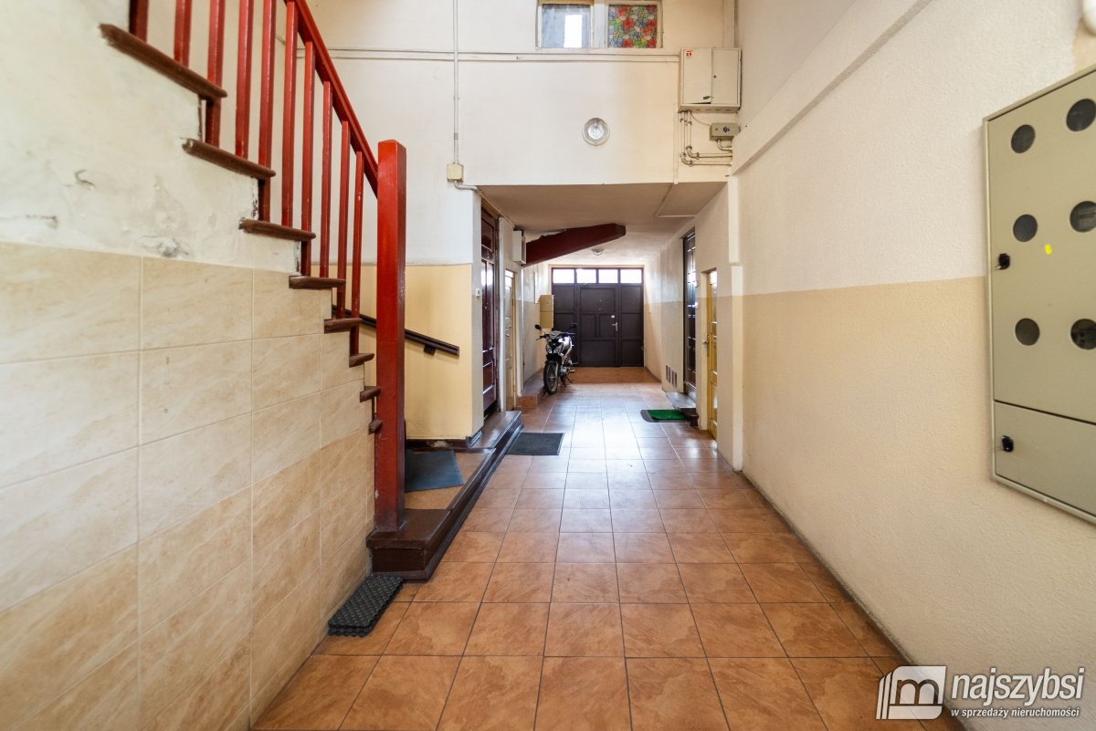 Stargard- wysoki parter 54, 06 m2 centrum (3)