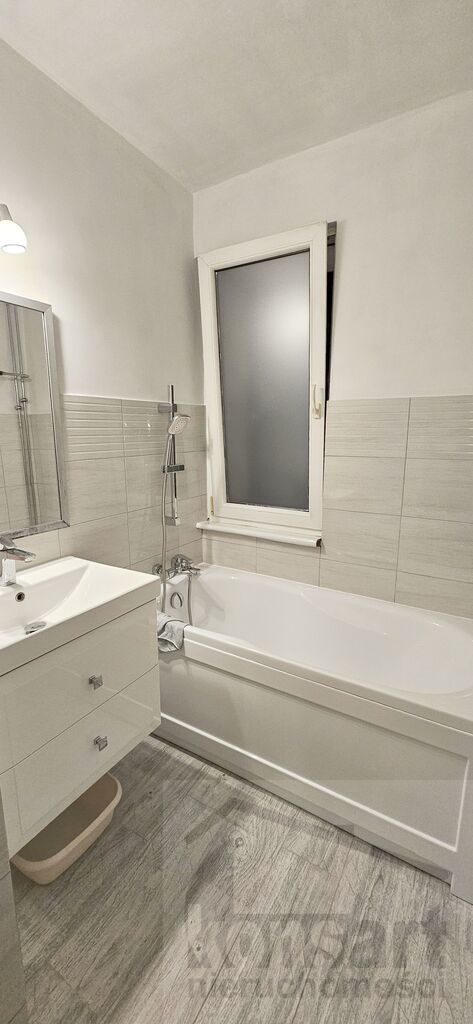 2 pokoje przechodnie niedaleko Galaxy (13)