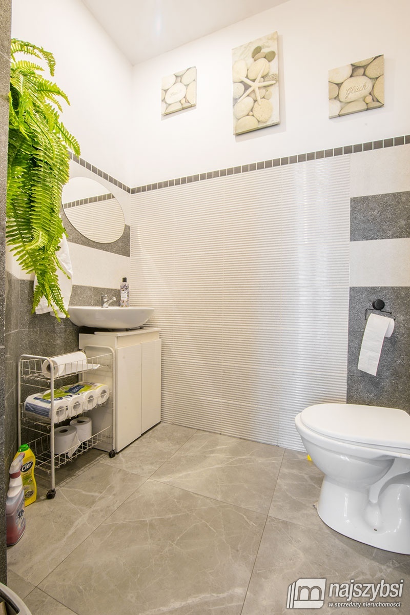 Cztery pokoje nad jeziorem w Nowogardzie (14)