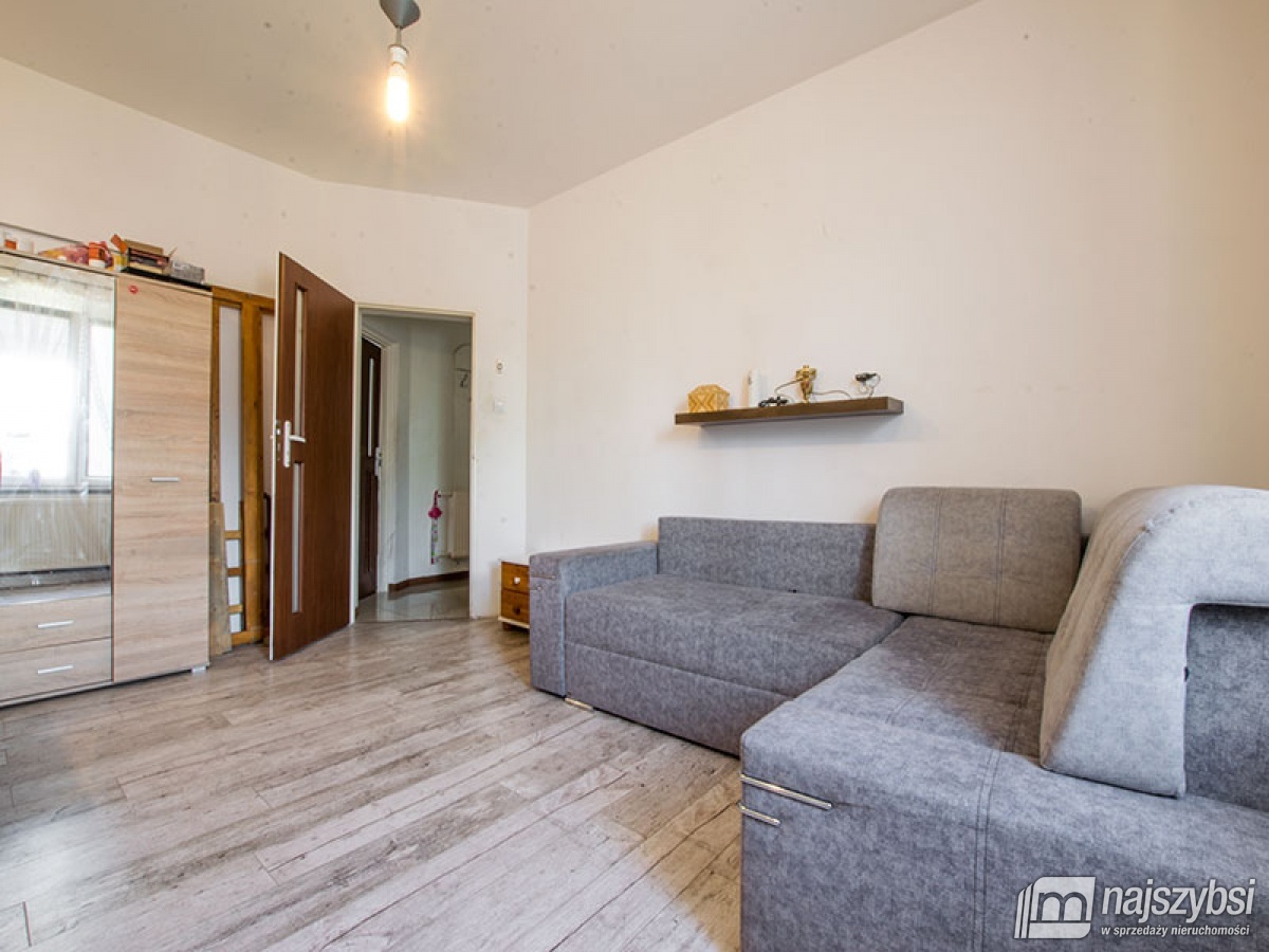 Cztery pokoje nad jeziorem w Nowogardzie (6)