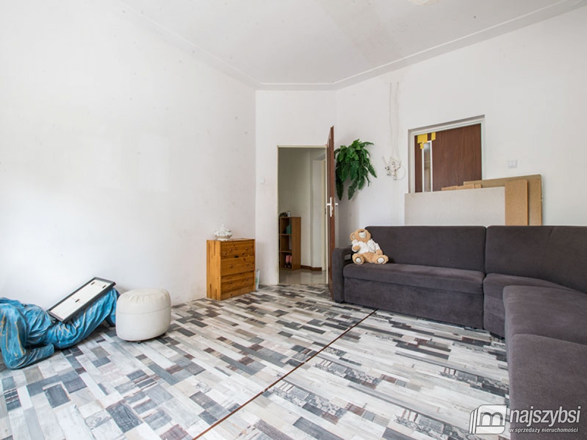 Cztery pokoje nad jeziorem w Nowogardzie (8)