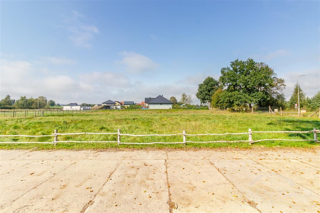 Działka w Sianowie z wydanymi warunkami zabudowy. (4)